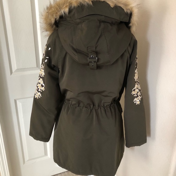 Sundance Olive Green Hooded Jacket with embroidered arm detail in Large. NWOT - Picture 4 of 14